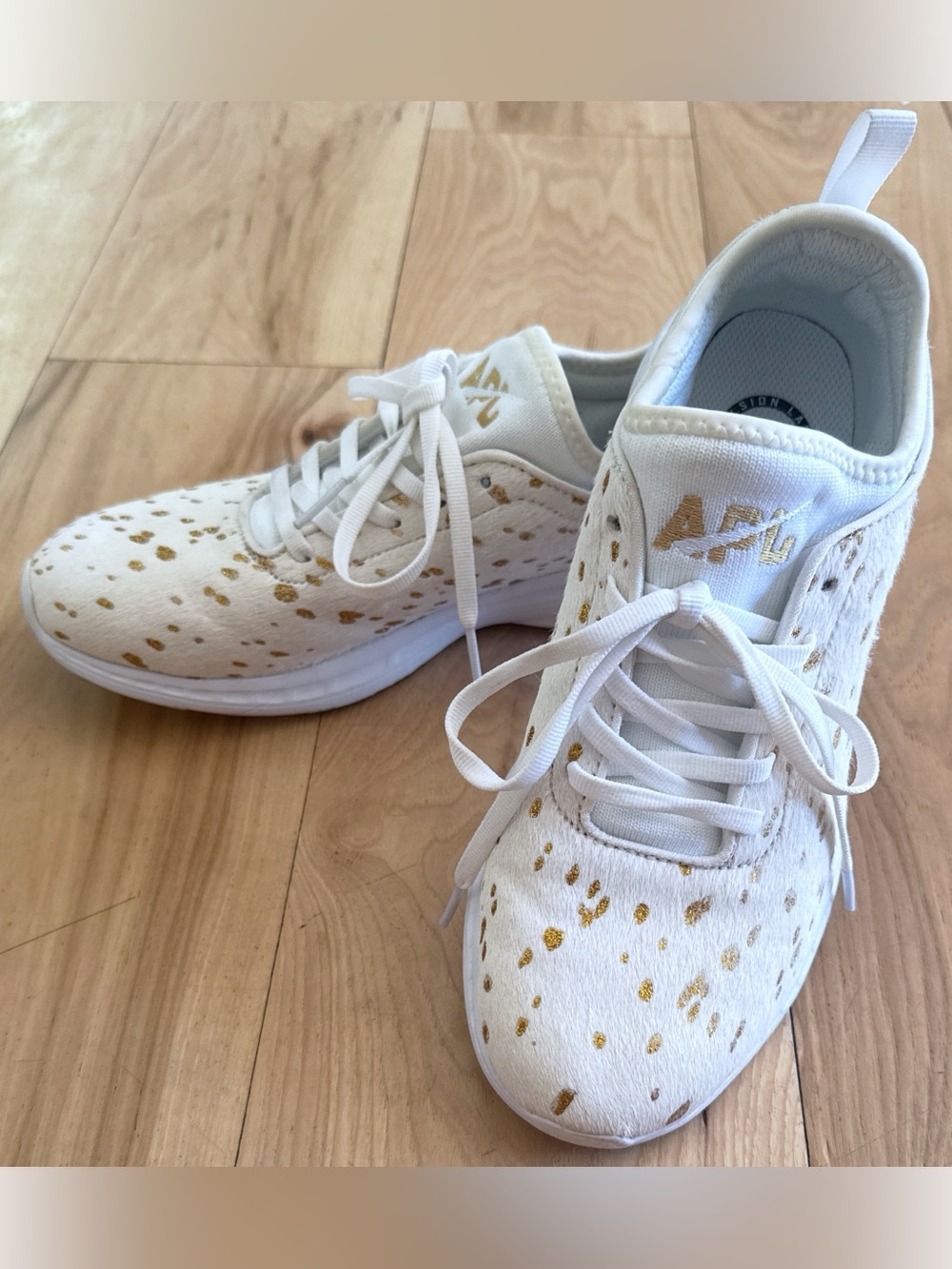 VGUC APL TechLoom Phantom Calf Hair Gold Splatter Sneakers Women's Size 7.5